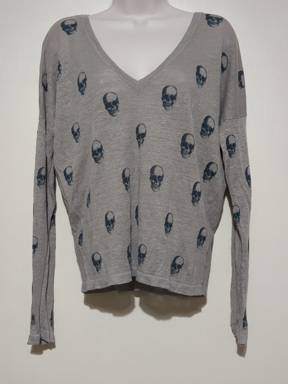 Skull Cashmere Sand Black V Neck Long Sleeve Linen Sweater Top Size Medium